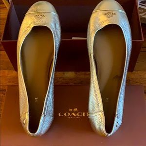 COACH flat size 7